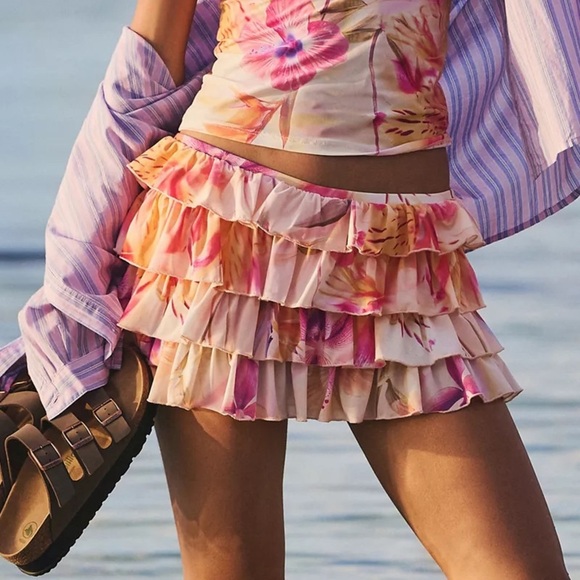 NWT Urban Outfitters Out From Under Cammy Ruffle Trim Micro Skort - Picture 1 of 11